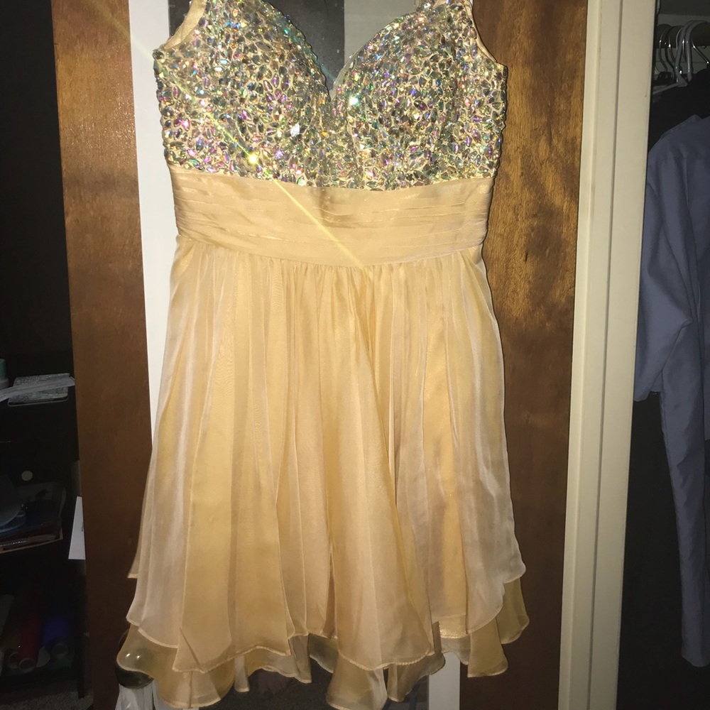 Estelle’s prom dress!